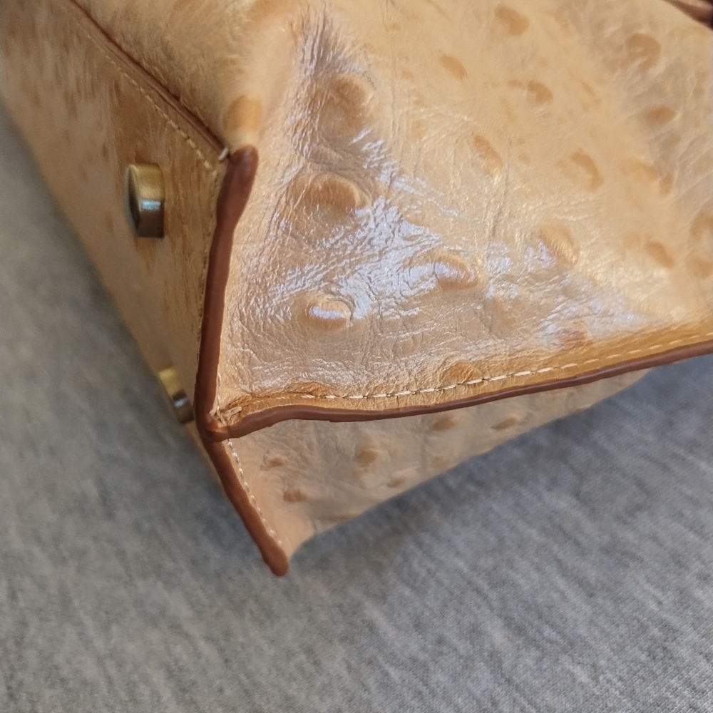 HOBO International Angelica Shoulder Bag Beige Leather Embossed Ostrich Design - Picture 15 of 16